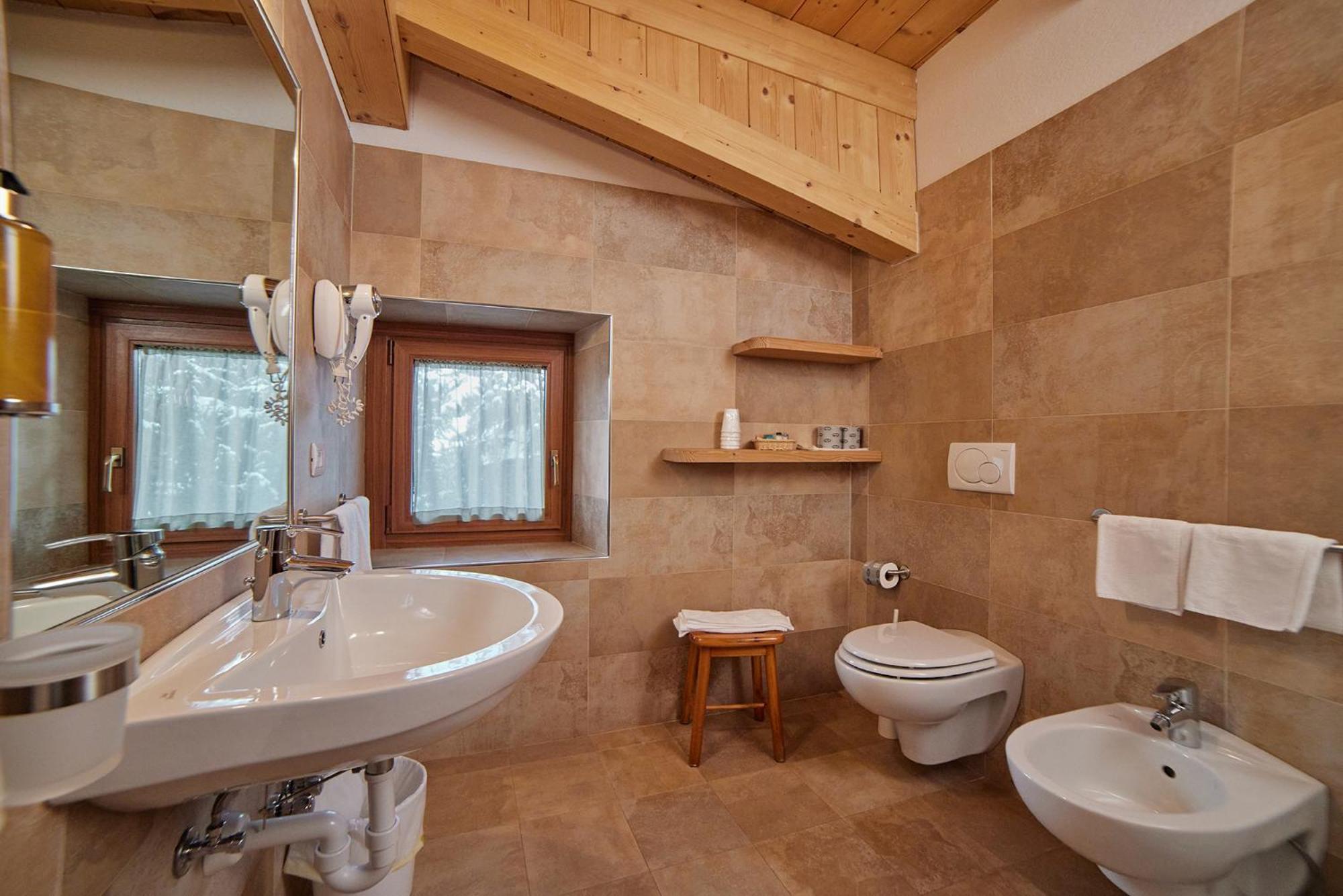 Hotel Vallechiara Bormio Luaran gambar