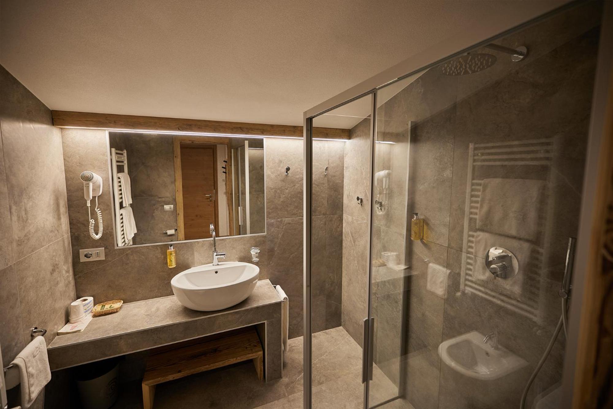 Hotel Vallechiara Bormio Luaran gambar